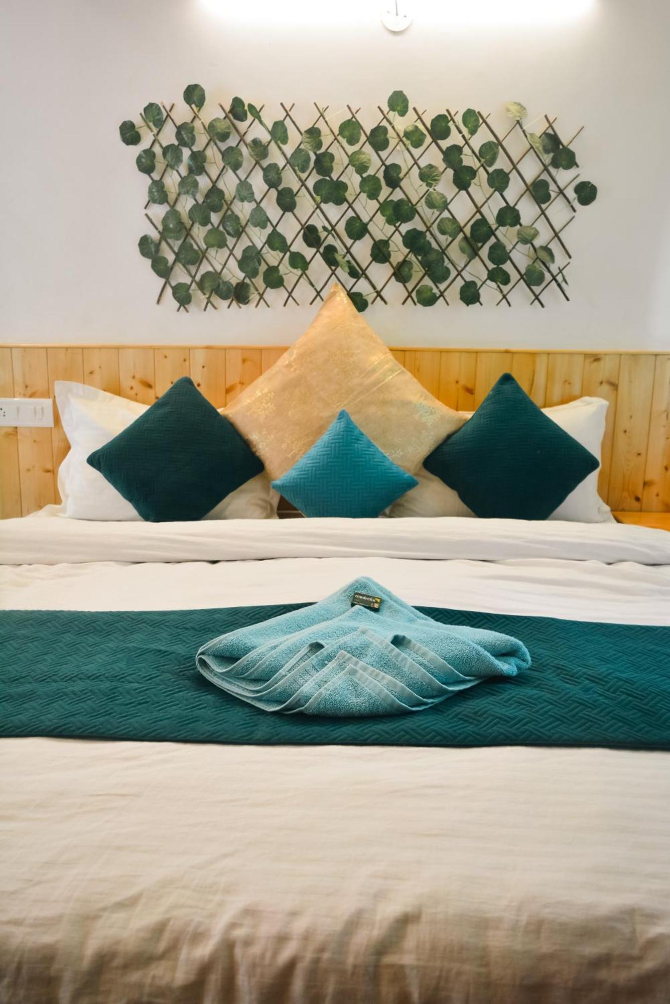 The Neelgiris Otel Manāli Dış mekan fotoğraf
