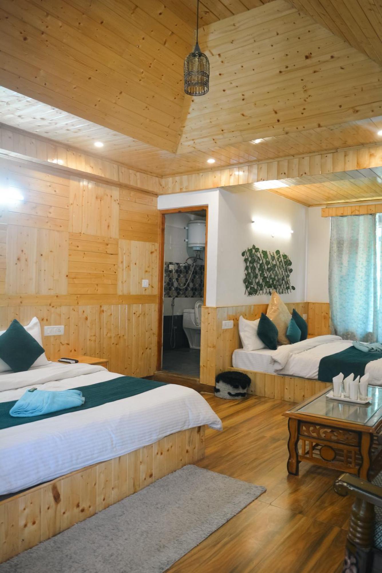 The Neelgiris Otel Manāli Dış mekan fotoğraf