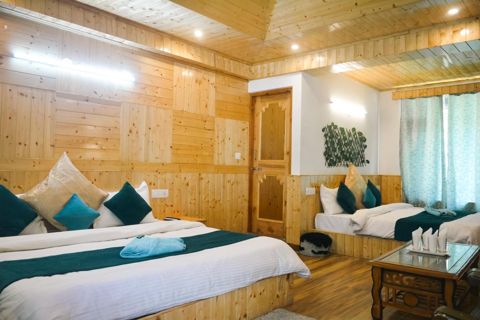 The Neelgiris Otel Manāli Dış mekan fotoğraf