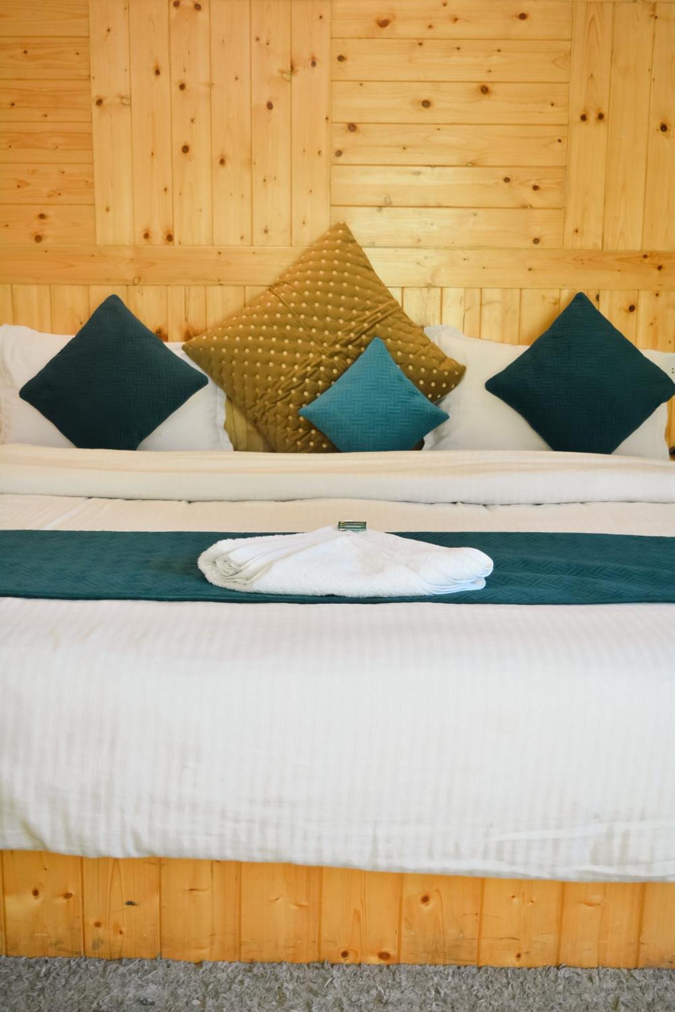 The Neelgiris Otel Manāli Dış mekan fotoğraf