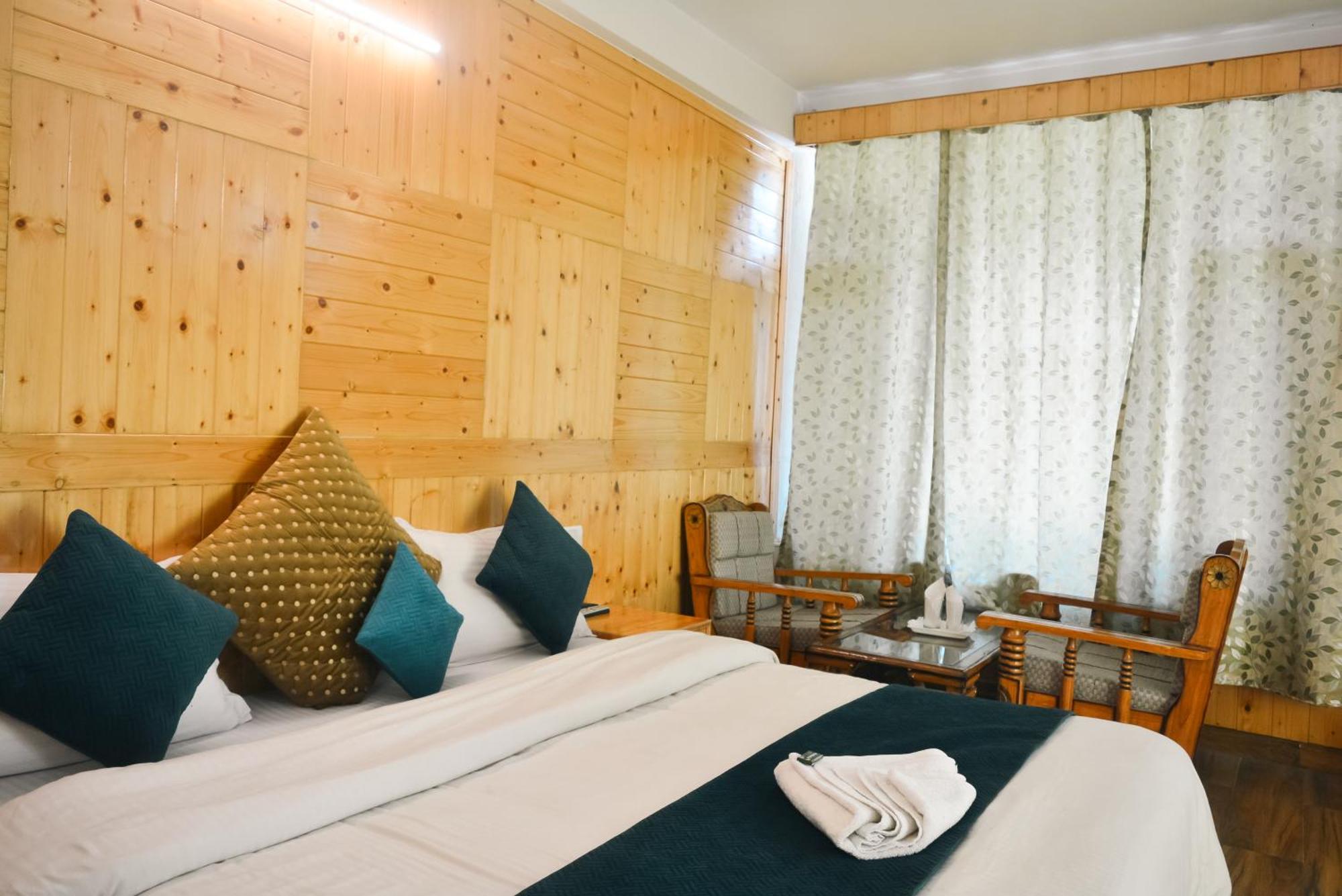 The Neelgiris Otel Manāli Dış mekan fotoğraf