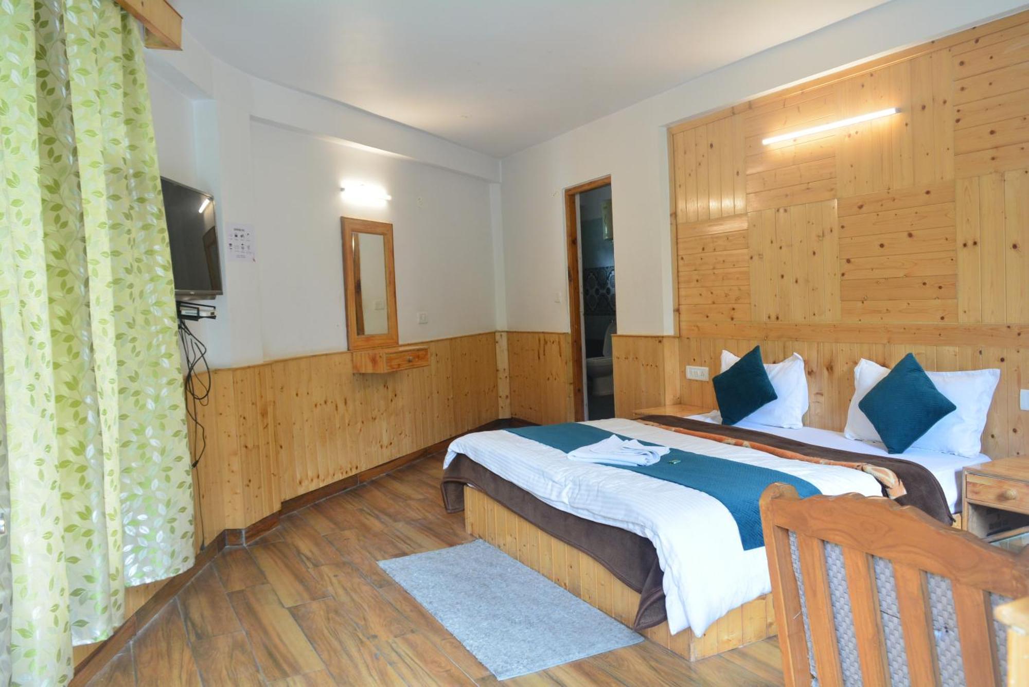 The Neelgiris Otel Manāli Dış mekan fotoğraf