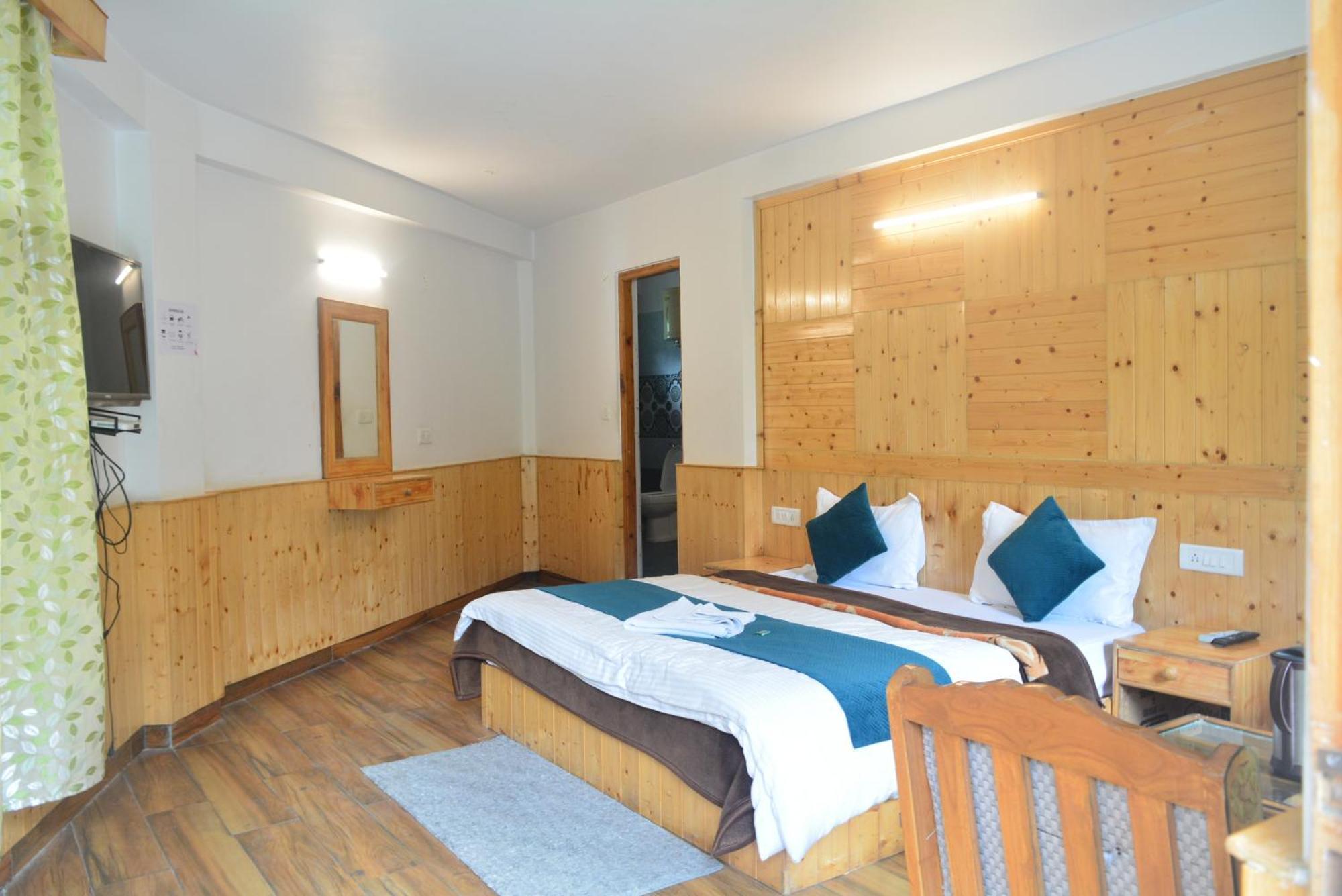 The Neelgiris Otel Manāli Dış mekan fotoğraf