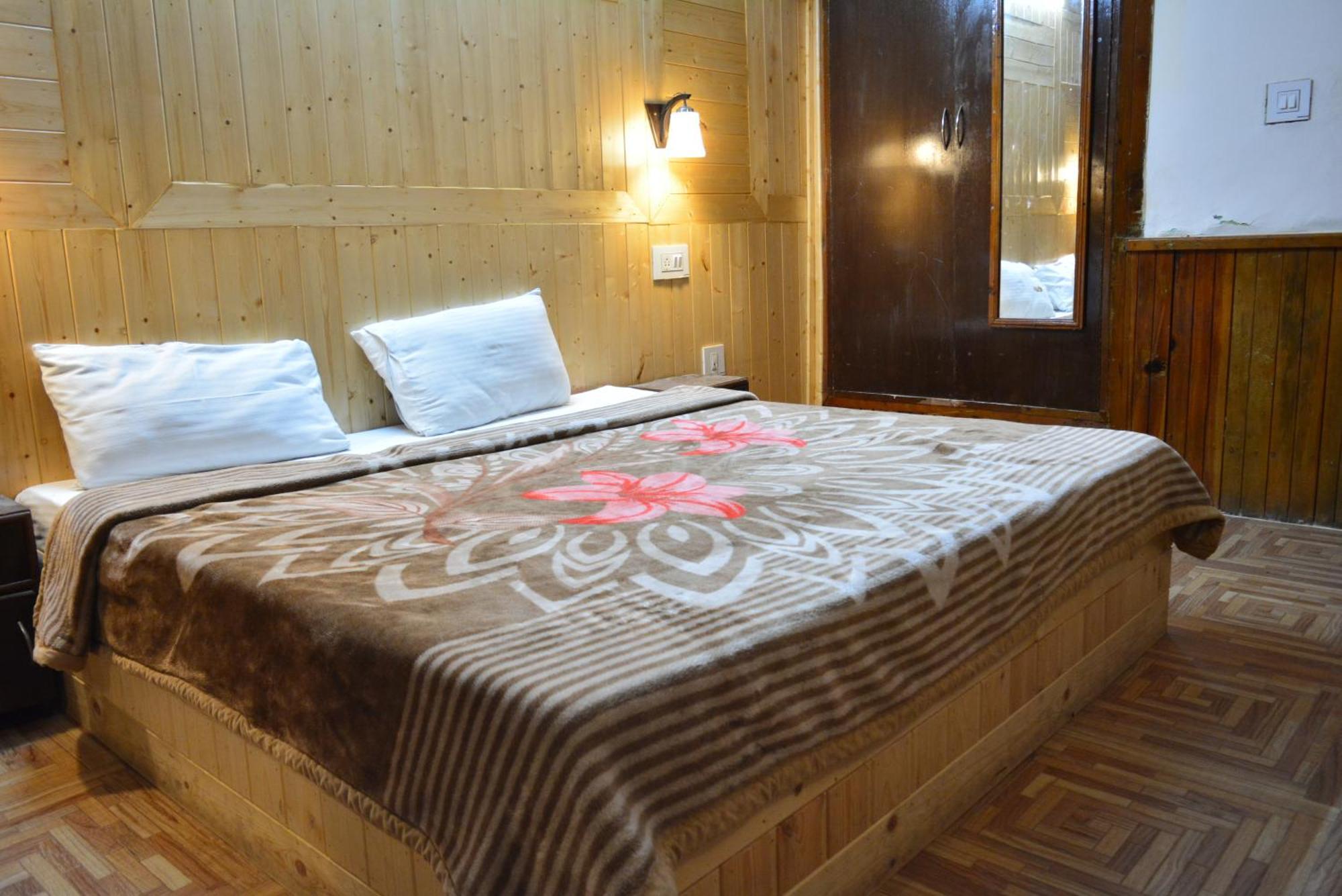 The Neelgiris Otel Manāli Dış mekan fotoğraf